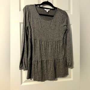 Lauren Conrad gray tiered long sleeve top